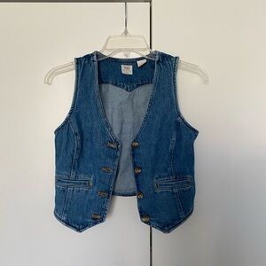Levi’s Women’s Blue Denim Vest with Button Details